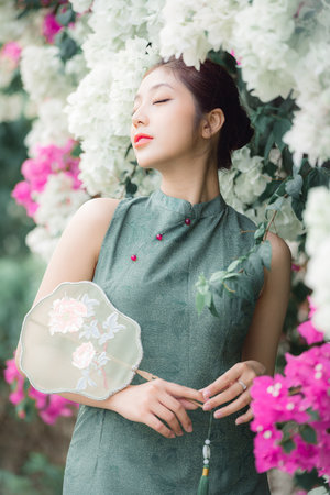 操美女模特小骚逼